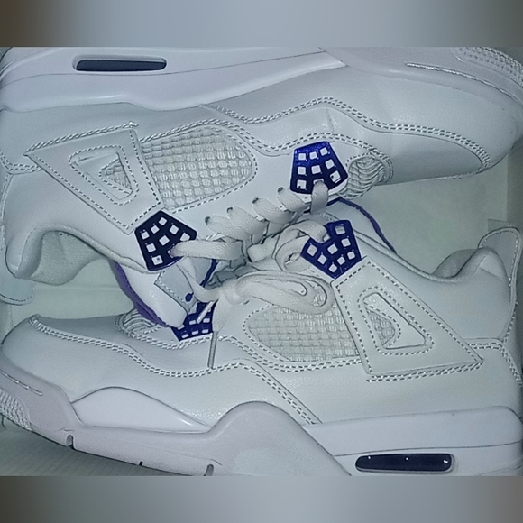 Jordan 4 metallic Purple StockX - Picture 2 of 6